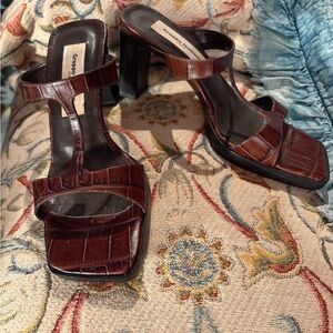 Gruppo Italiano Croc-Embossed Sandals